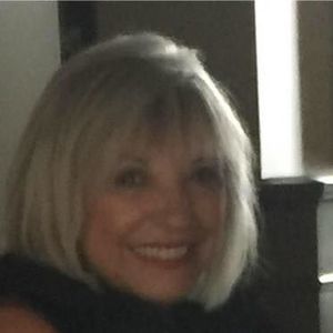 Meet your Posher, Clelia